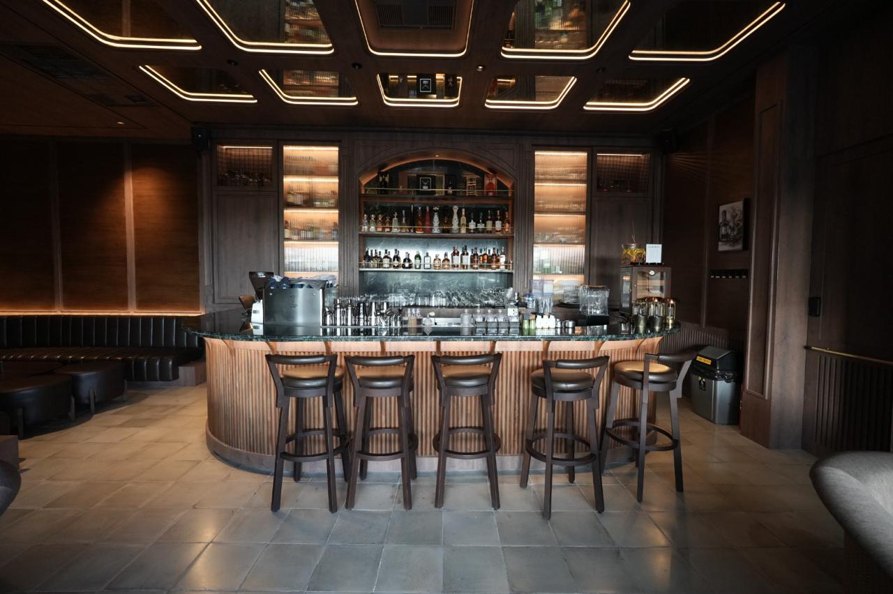 Soji Bar interior